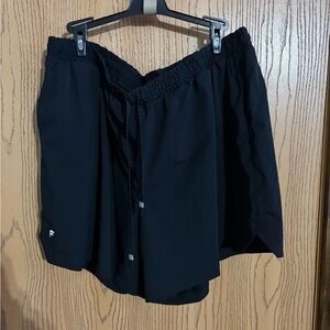 Fabletics Black Women's Athletic Shorts